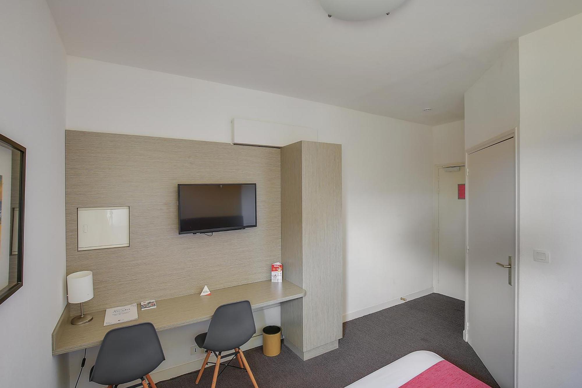 Hotel Arcadia Lannion Exterior photo